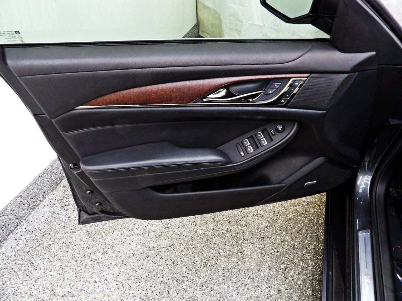 Used 2018 Cadillac CTS Luxury image 7