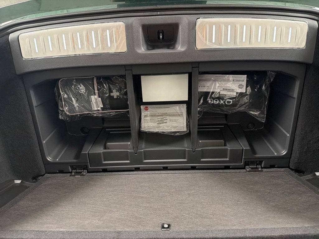Certified 2026 INFINITI QX60 Luxe w/ Cargo Package FWD image 10
