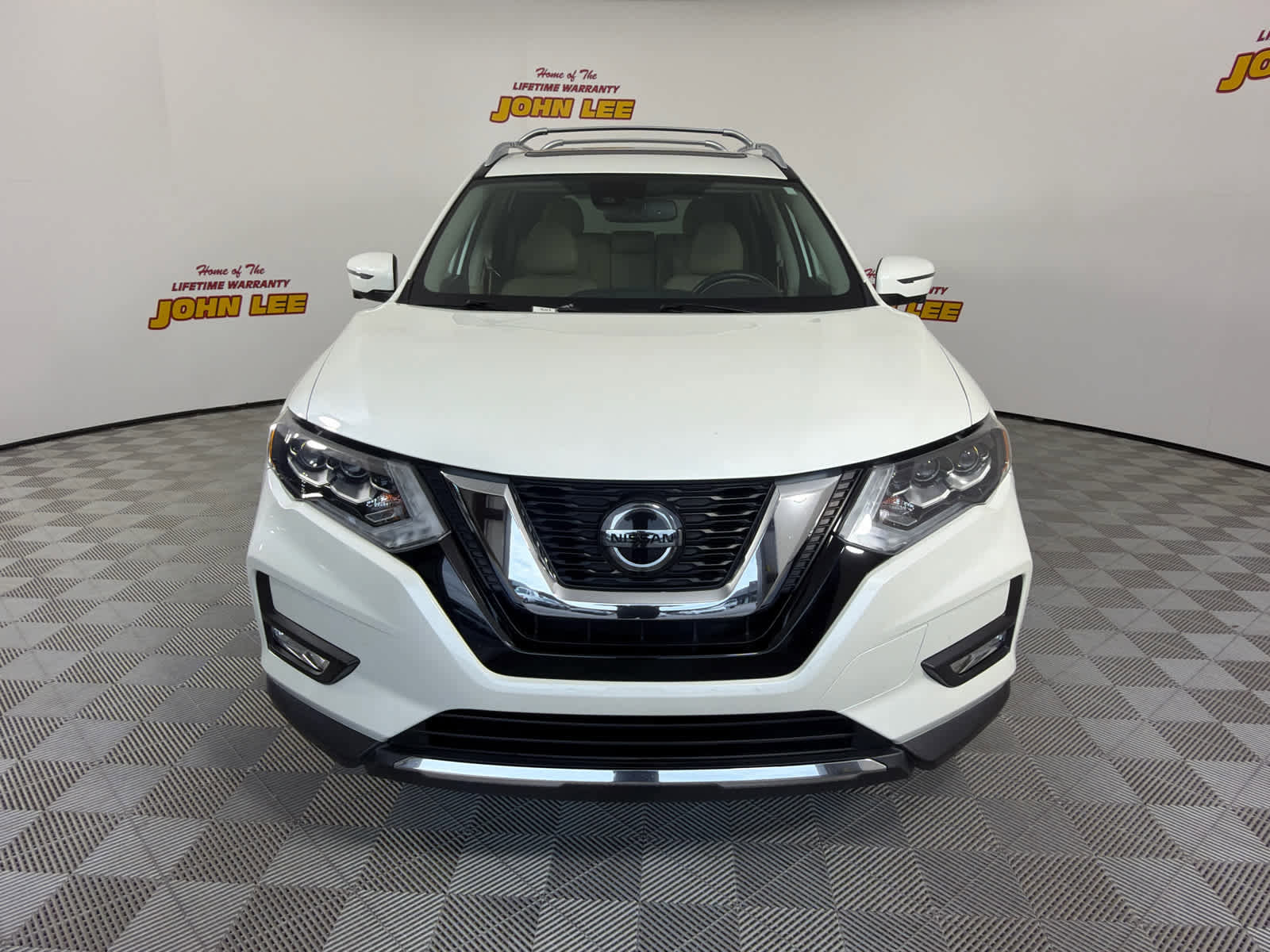 Used 2018 Nissan Rogue SL w/ Premium Package FWD image 9