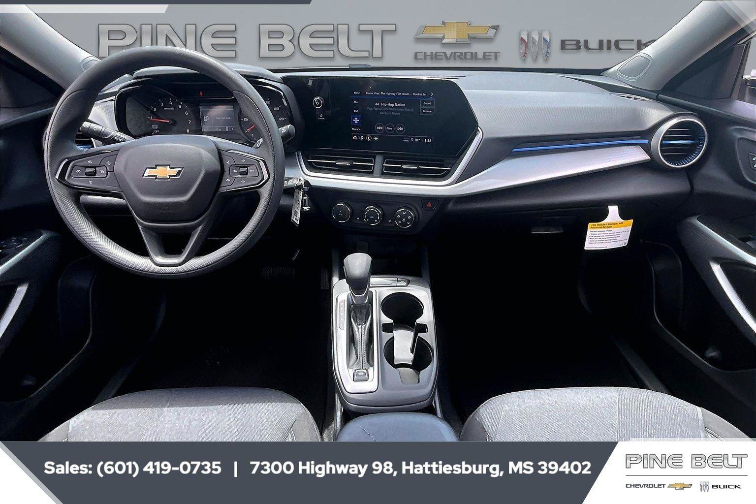Used 2026 Chevrolet Trax LS w/ LS Convenience Package FWD image 13