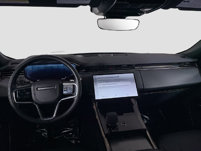 Used 2025 Land Rover Range Rover Sport SE AWD/4WD image 16