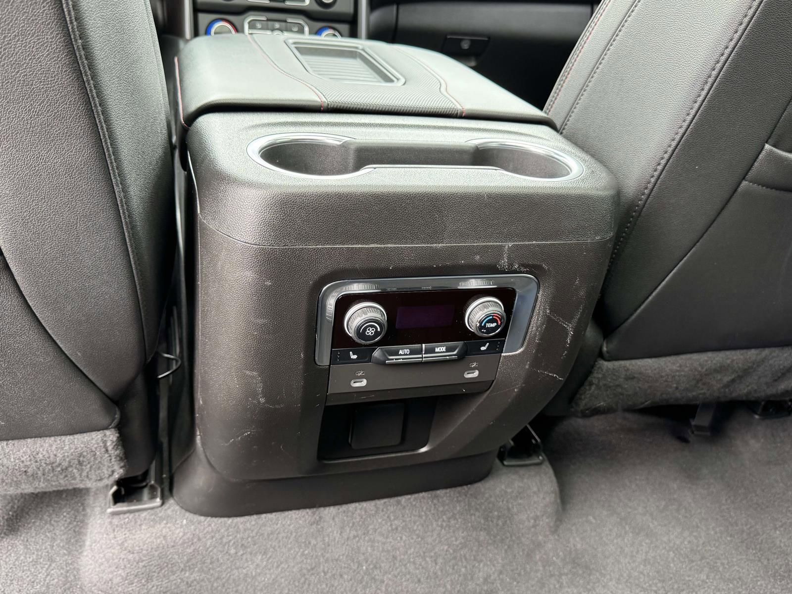 Used 2022 Chevrolet Suburban RST w/ Luxury Package image 27