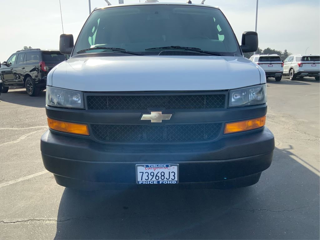 Used 2018 Chevrolet Express 2500 image 21