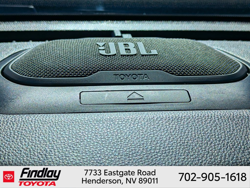 Certified 2025 Toyota Tacoma SR5 AWD/4WD image 30