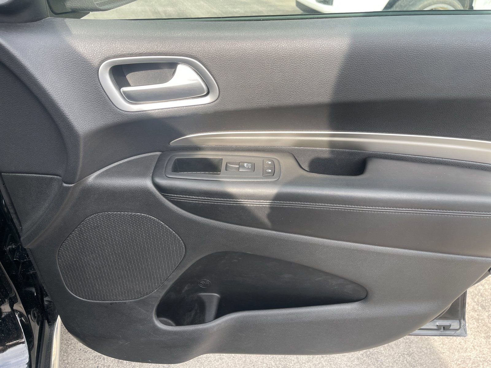 Used 2020 Dodge Durango SXT w/ 3rd Row Seating Group image 20