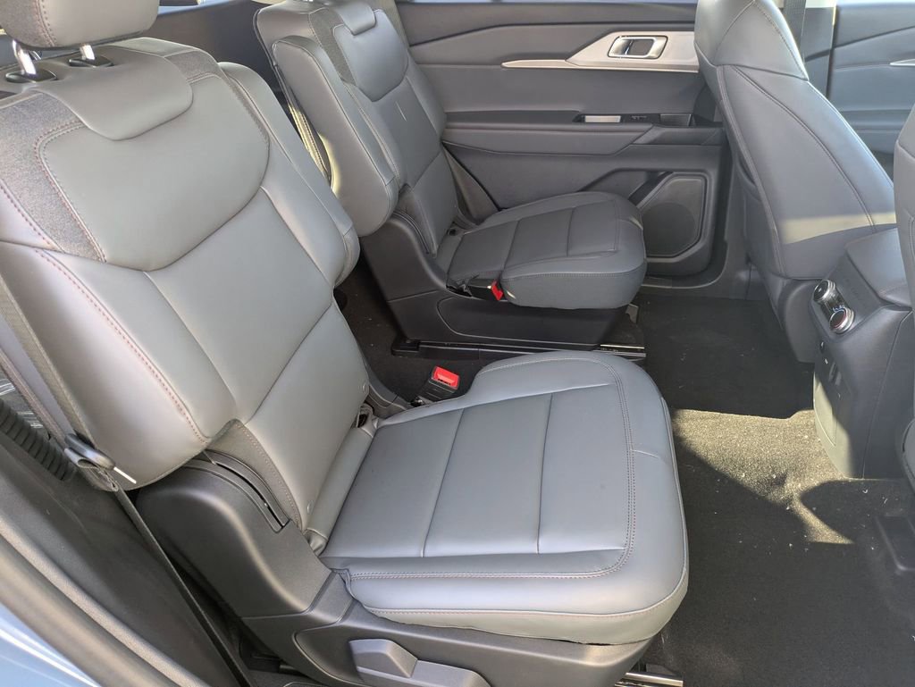 New 2026 Ford Explorer Active w/ Active Comfort Package AWD/4WD image 20