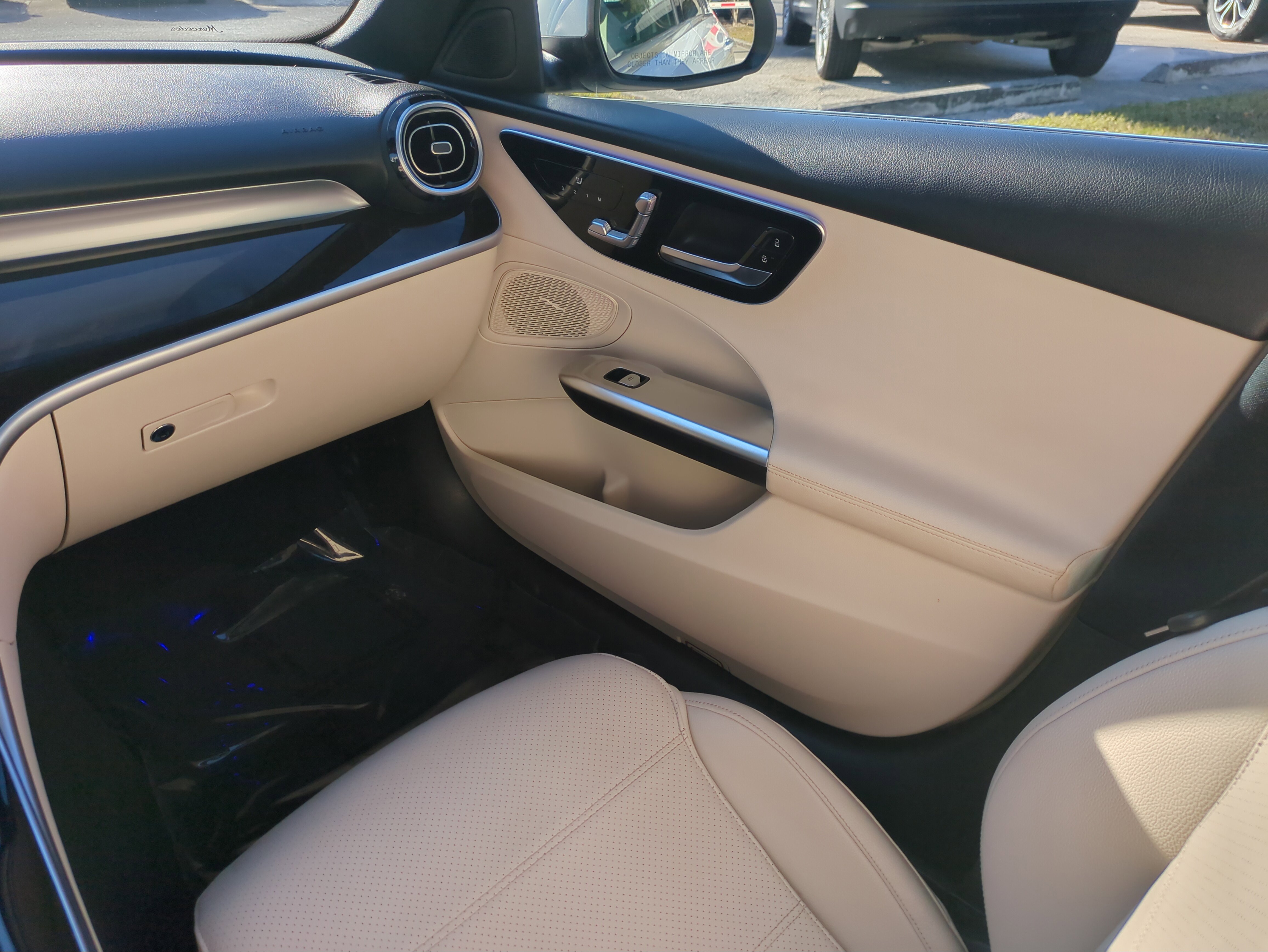 Used 2022 Mercedes-Benz C 300 Sedan image 16