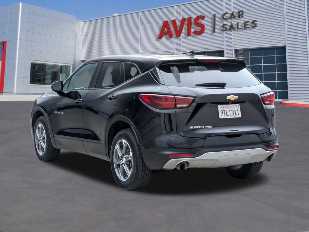 Used 2025 Chevrolet Blazer LT AWD/4WD image 9