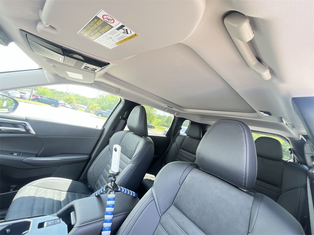 New 2025 Mitsubishi Outlander SE image 22