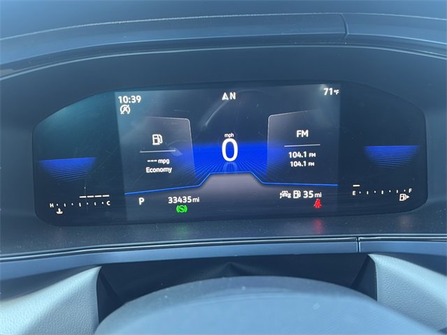 Used 2022 Volkswagen Taos SE w/ Panoramic Sunroof Package image 24