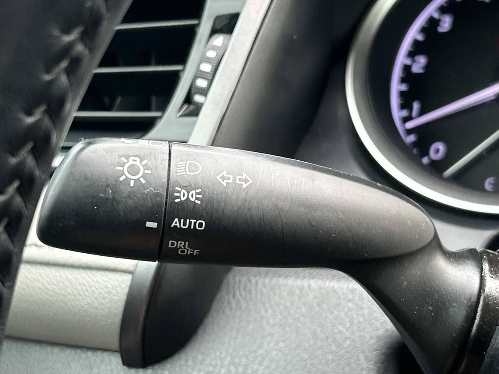 Used 2023 Toyota Camry XLE FWD image 42