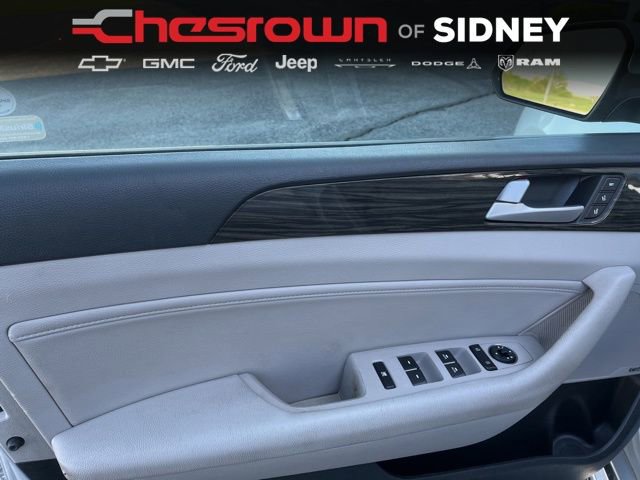 Used 2017 Hyundai Sonata Limited w/ Ultimate Package 04 FWD image 26