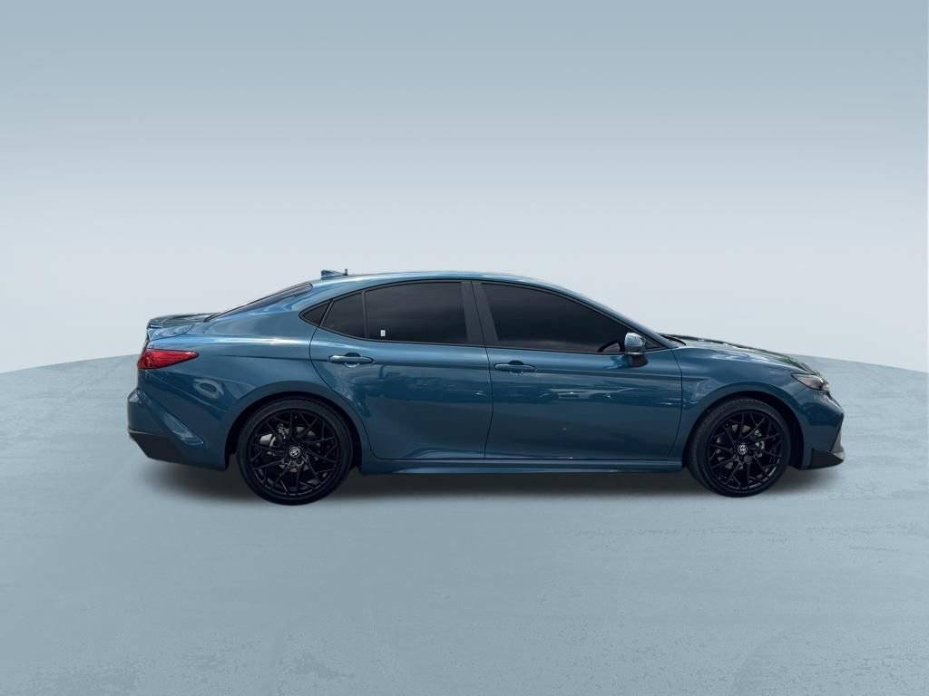 Used 2026 Toyota Camry SE FWD image 9