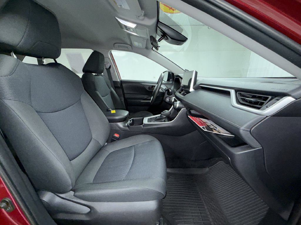 Certified 2024 Toyota RAV4 LE AWD/4WD image 18