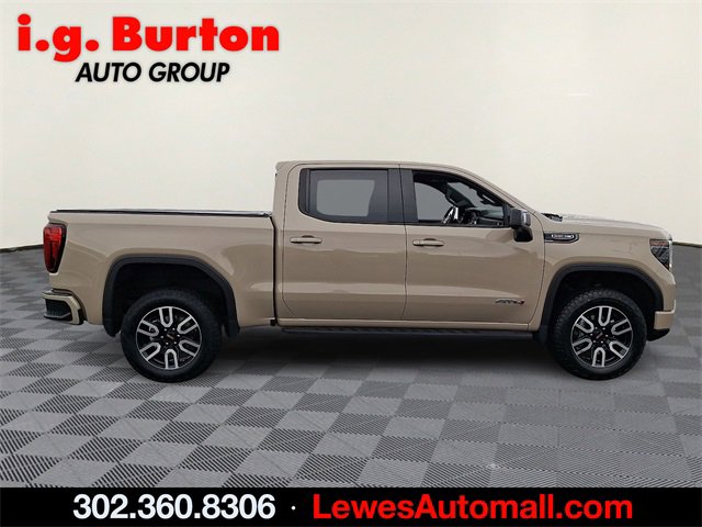 Used 2023 GMC Sierra 1500 AT4 w/ AT4 Preferred Package image 7