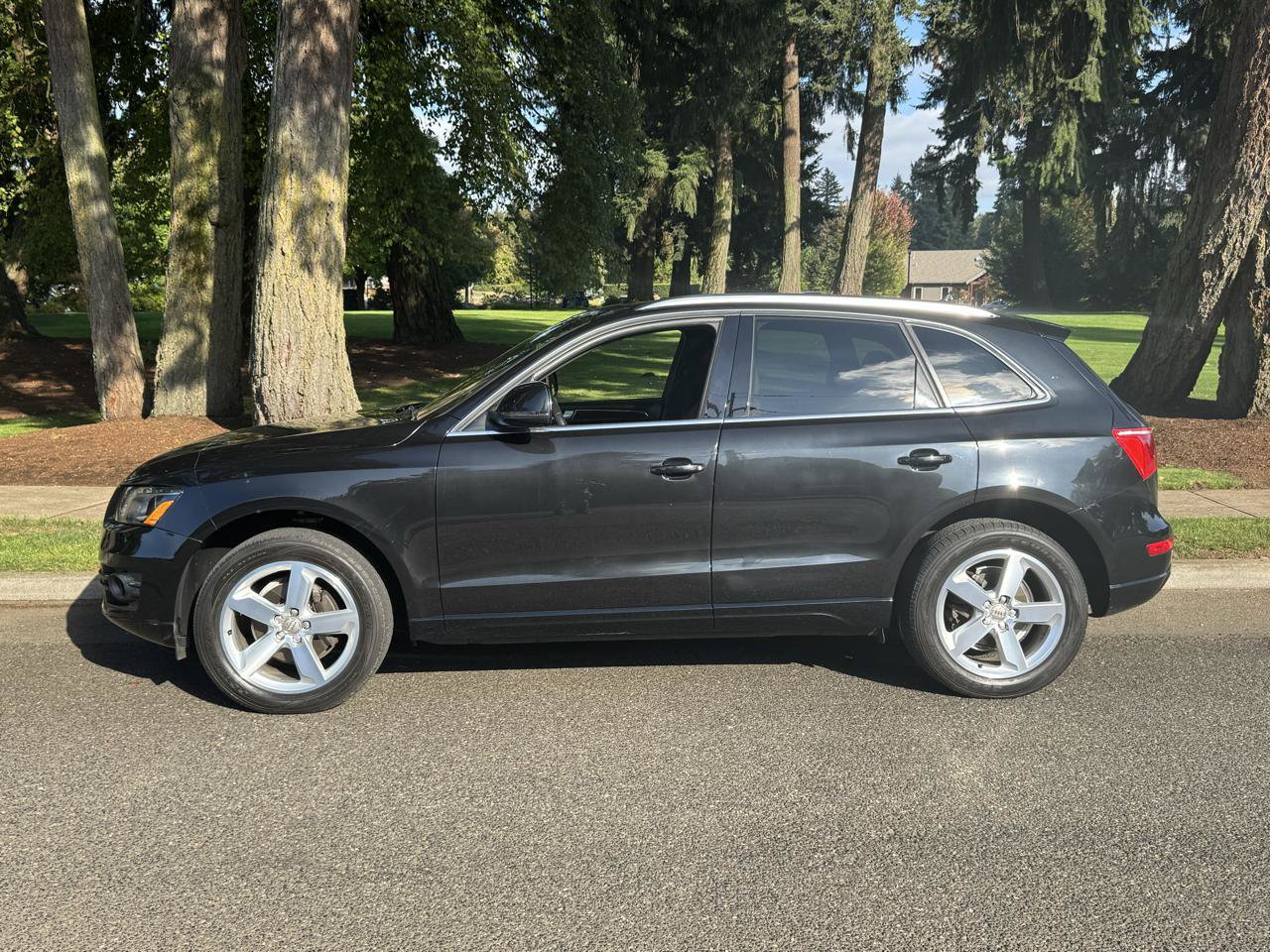 Used 2012 Audi Q5 2.0T Premium Plus AWD/4WD image 2