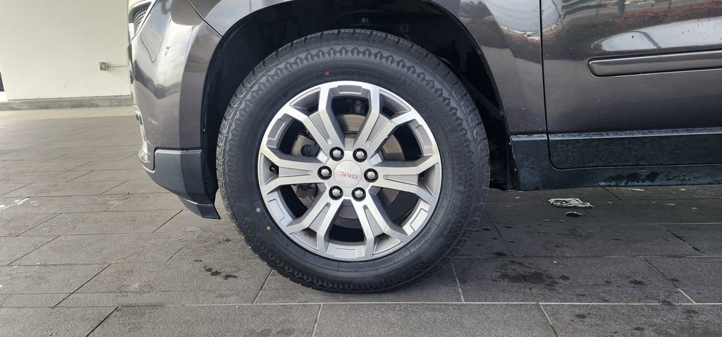 Used 2015 GMC Acadia SLT image 10