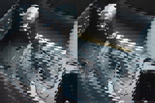 New 2025 Kia K4 EX image 21