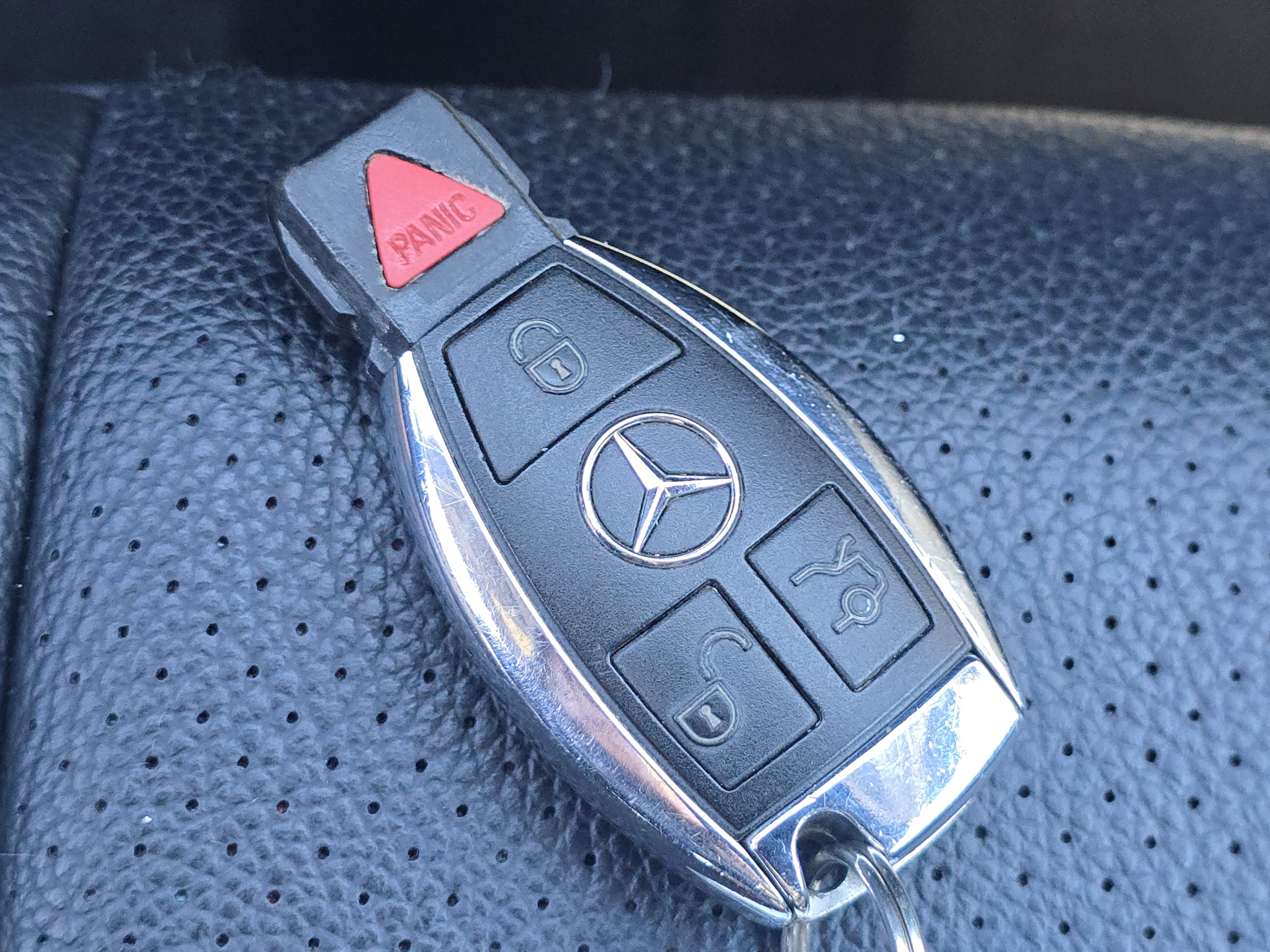 Used 2012 Mercedes-Benz GLK 350 4MATIC image 27