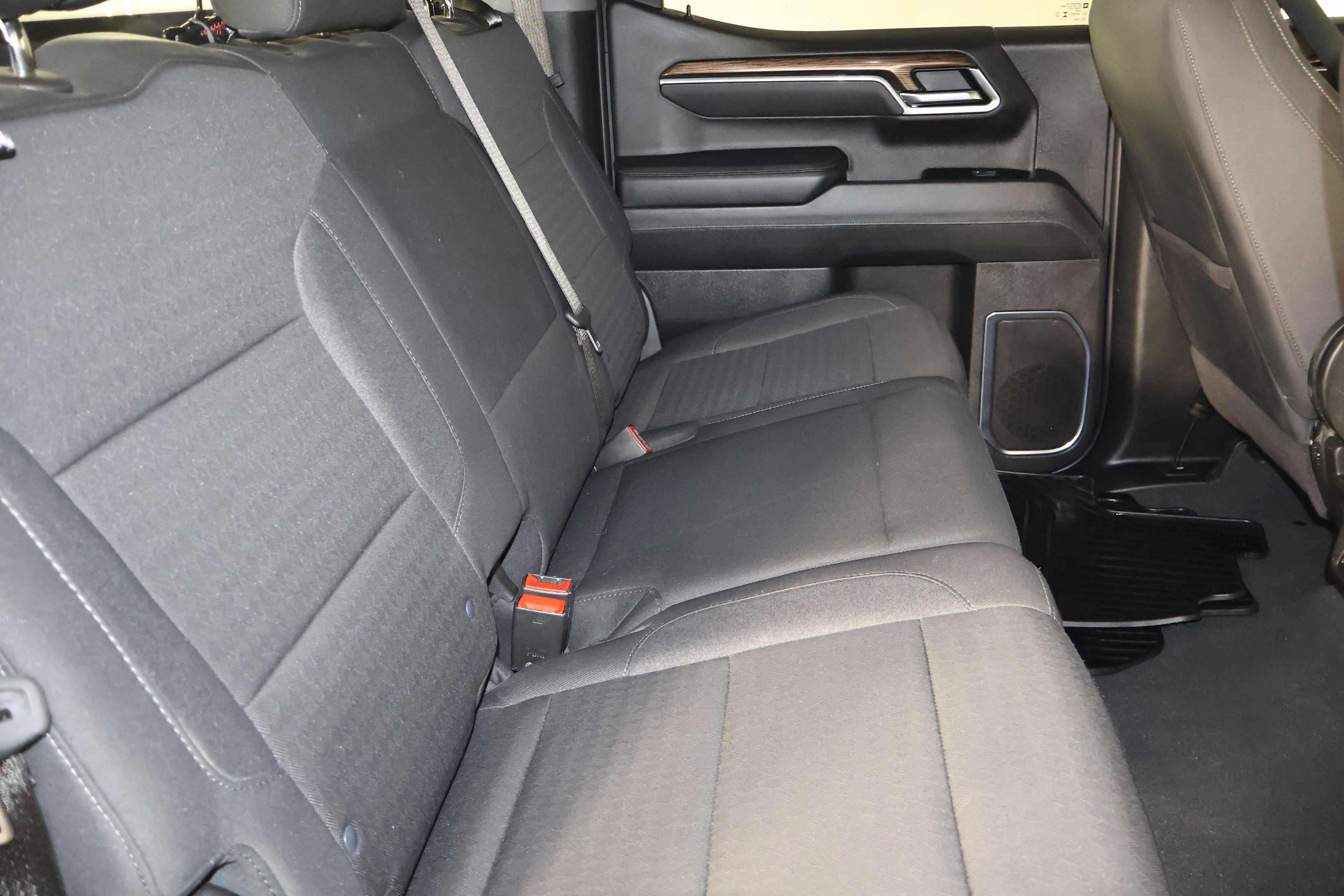 Used 2025 Chevrolet Silverado 1500 LT image 45