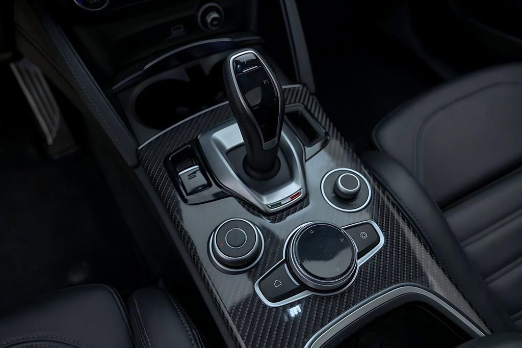 Used 2023 Alfa Romeo Stelvio Quadrifoglio AWD/4WD image 39