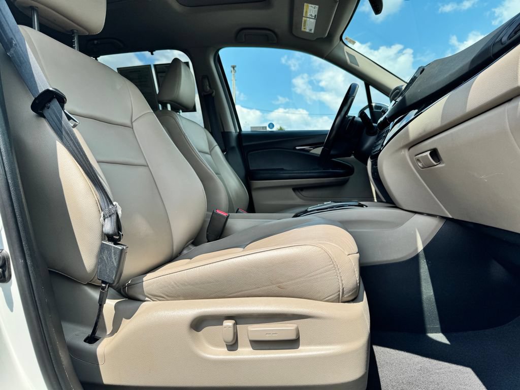 Used 2019 Honda Pilot Touring image 10