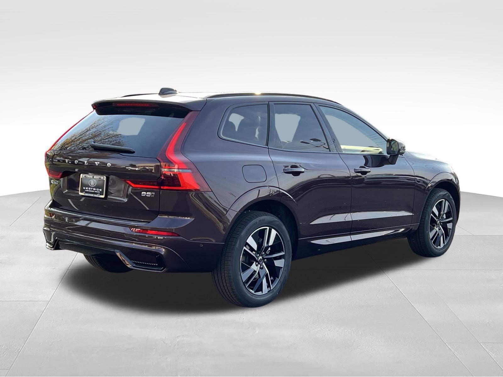 New 2026 Volvo XC60 B5 Plus w/ Protection Package Premier AWD/4WD image 6