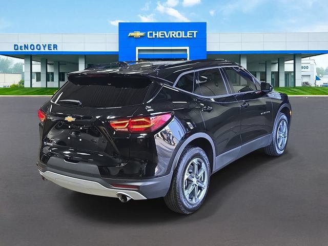 New 2025 Chevrolet Blazer LT w/ Convenience Package FWD image 8