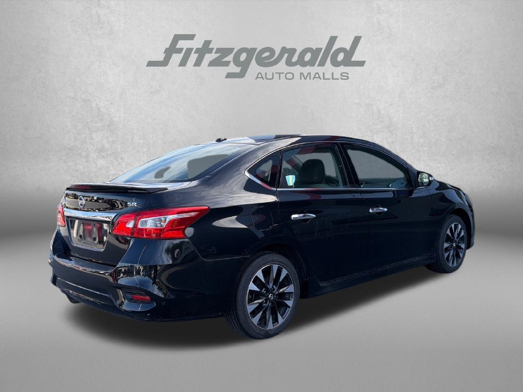 Used 2019 Nissan Sentra SR w/ Premium Package (SR) FWD image 8