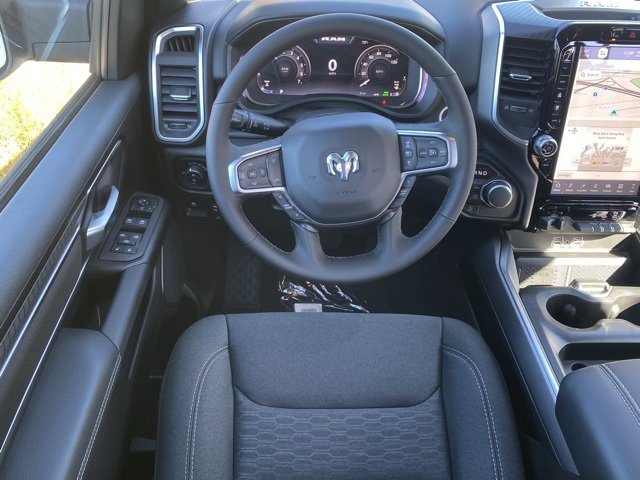 New 2026 RAM 1500 4x4 Crew Cab image 35