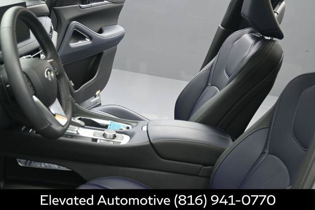 Certified 2026 INFINITI QX60 Sport w/ Dark Cargo Package AWD/4WD image 18