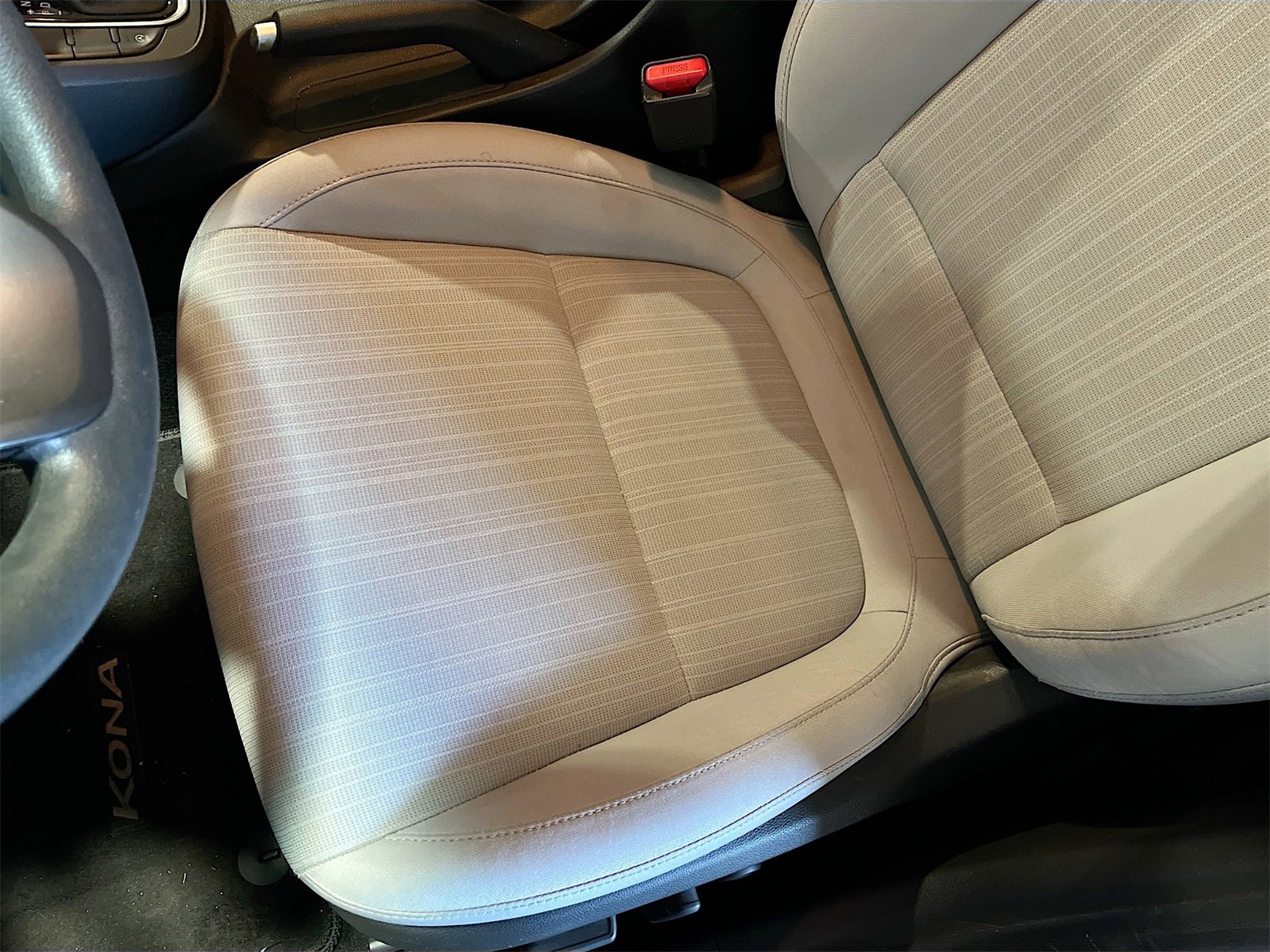 Used 2023 Hyundai Kona SEL image 19