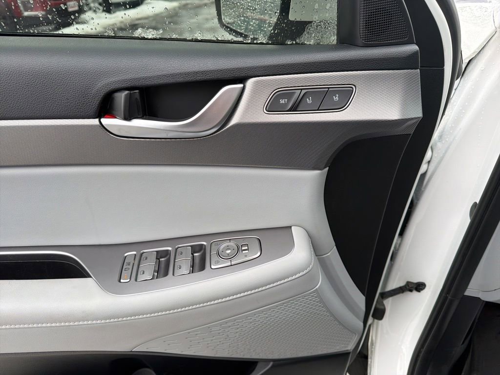 Used 2022 Hyundai Palisade SEL w/ Premium Package image 9