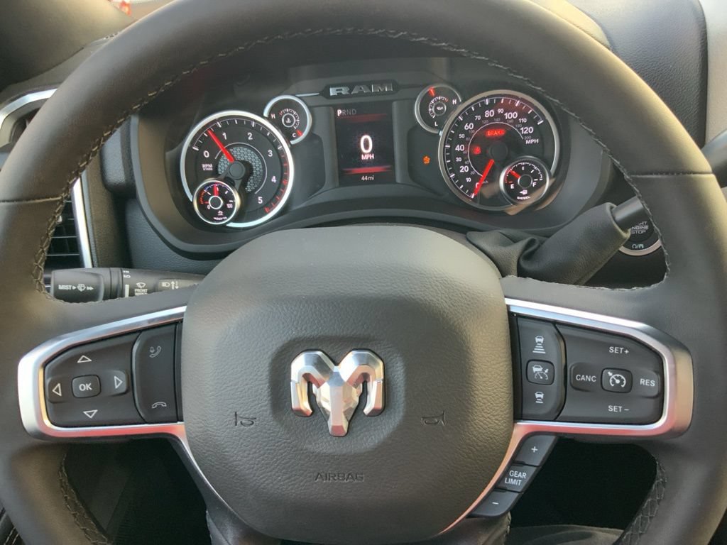 New 2025 RAM 2500 Big Horn AWD/4WD image 18