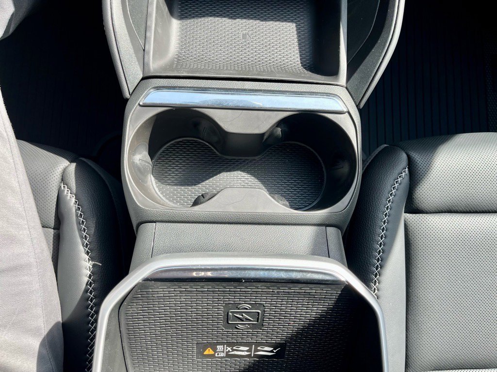 New 2026 GMC Terrain Denali w/ LPO, Floor Liner Package image 32