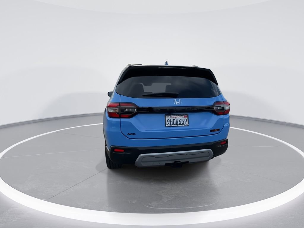 Certified 2023 Honda Pilot TrailSport image 12