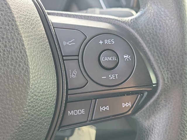 Used 2022 Toyota Corolla LE image 31