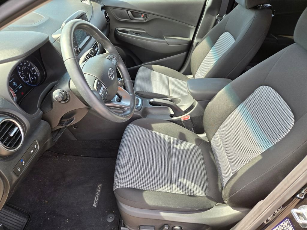 Used 2019 Hyundai Kona SEL w/ SEL Tech Package 02 FWD image 6