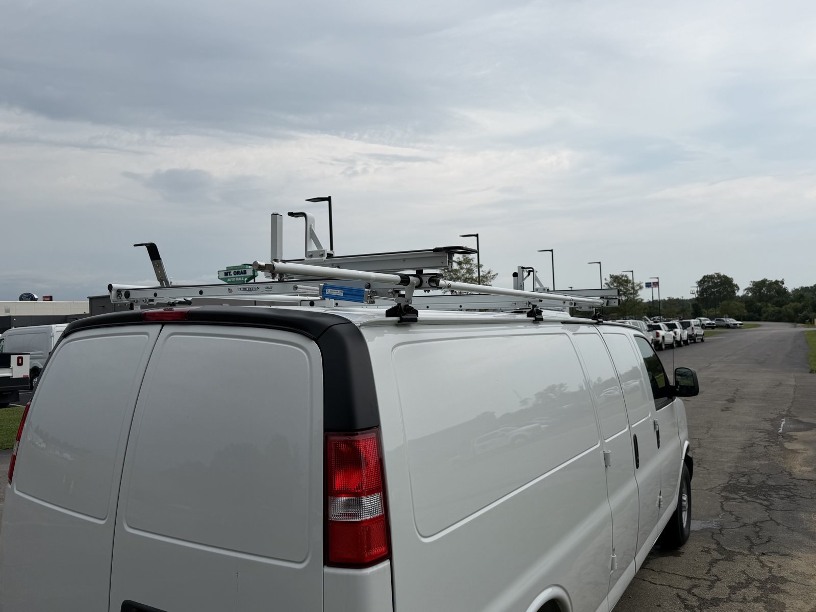 New 2026 Chevrolet Express 2500 Extended w/ Driver Convenience Package RWD image 7