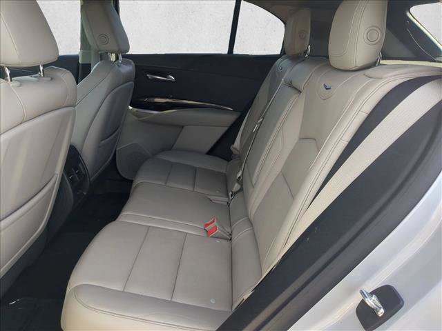 Used 2019 Cadillac XT4 Premium Luxury FWD image 21