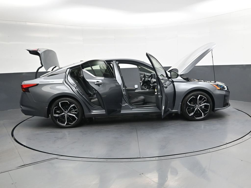 New 2026 Nissan Altima 2.5 SR image 46