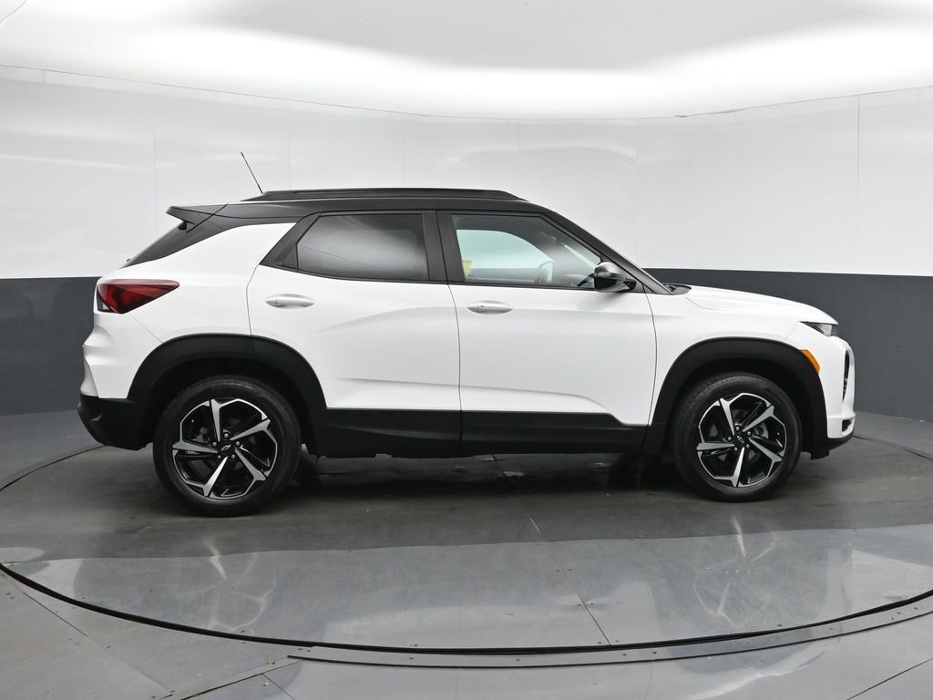 Used 2023 Chevrolet TrailBlazer RS w/ Convenience Package AWD/4WD image 8