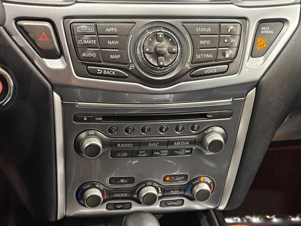 Used 2019 Nissan Pathfinder SL AWD/4WD image 8