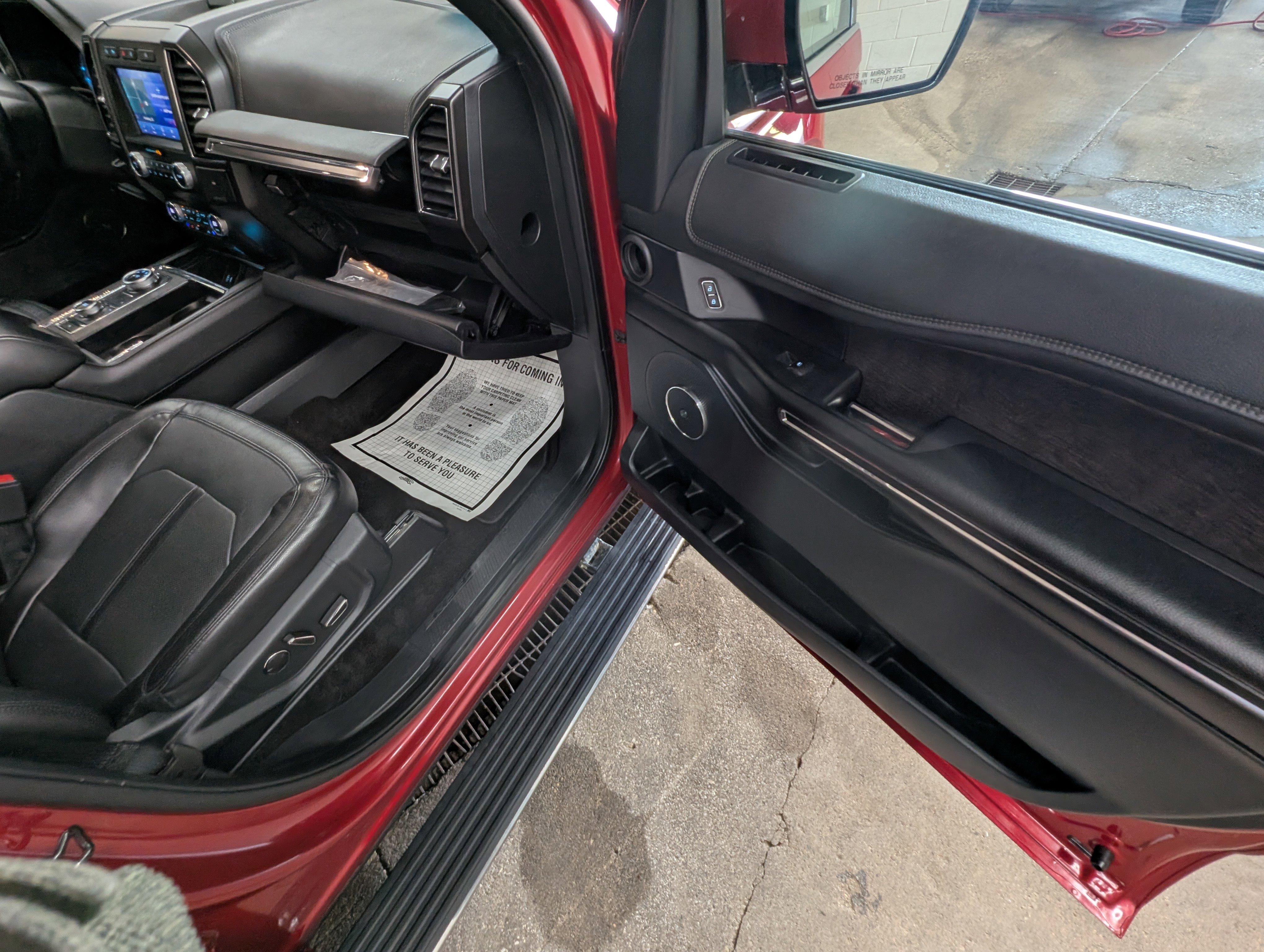 Used 2021 Ford Expedition Max Limited AWD/4WD image 17