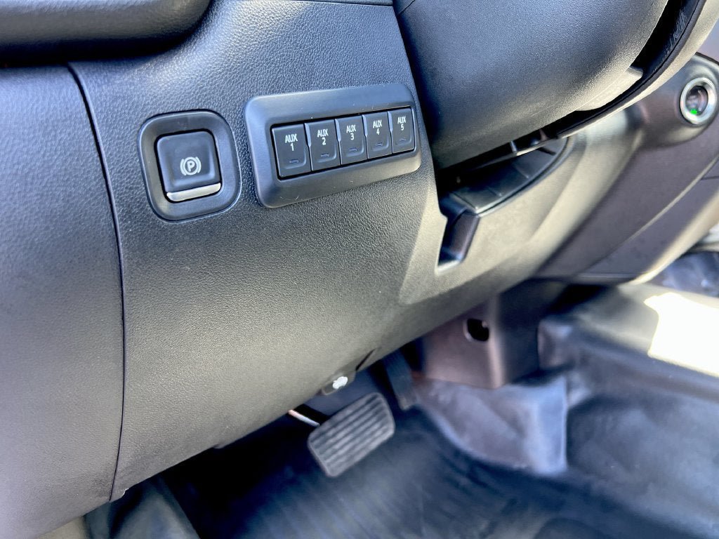 New 2025 Chevrolet Silverado 3500 W/T w/ WT Convenience Package AWD/4WD image 16