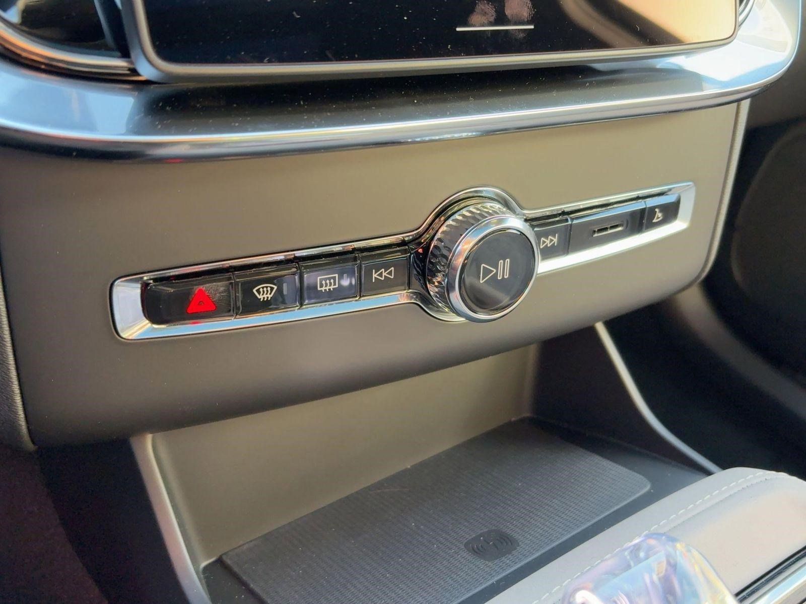 New 2026 Volvo XC90 B5 Plus w/ Protection Package AWD/4WD image 20