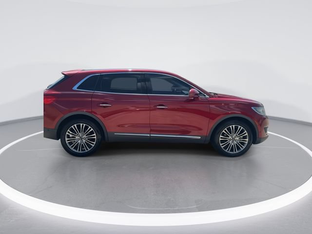 Used 2016 Lincoln MKX Reserve w/ Technology Package FWD image 8