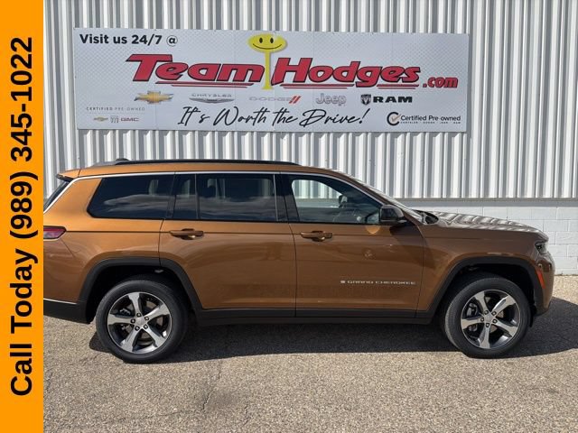 New 2026 Jeep Grand Cherokee L Limited w/ Luxury Tech Group II AWD/4WD image 1