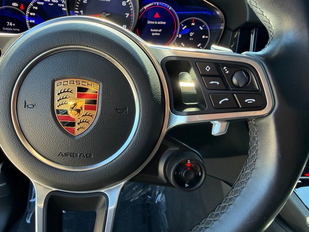 Used 2022 Porsche Cayenne S Platinum image 19