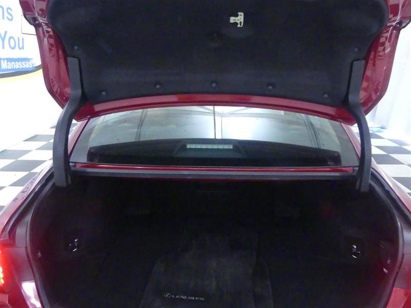 Used 2022 Lexus ES 300h w/ Premium Package image 28